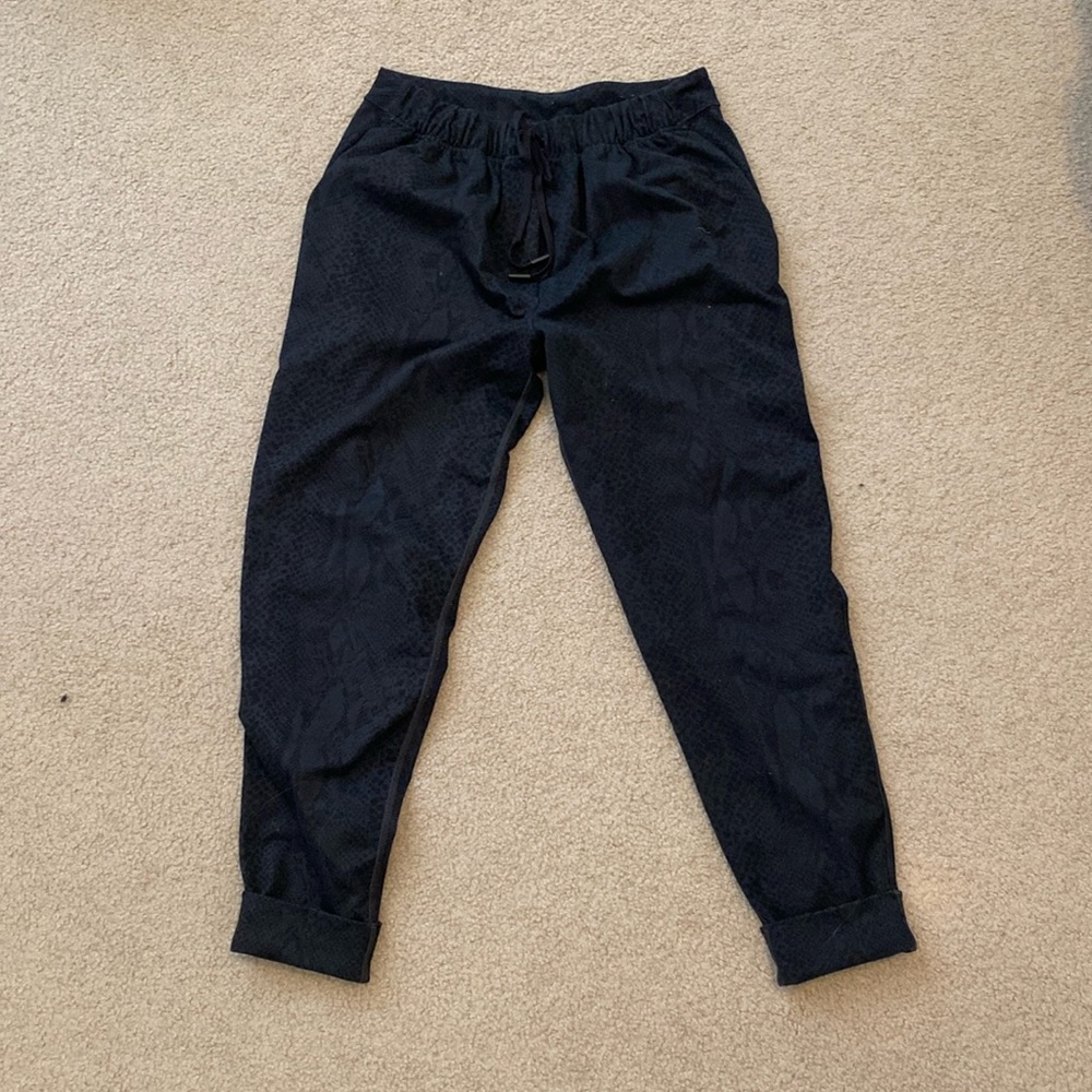 Lululemon snake print joggers